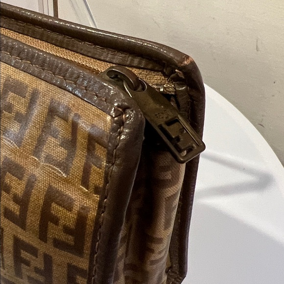 FENDI Crystal Zucca Large Clutch / Pouch Vintage - Picture 7 of 16